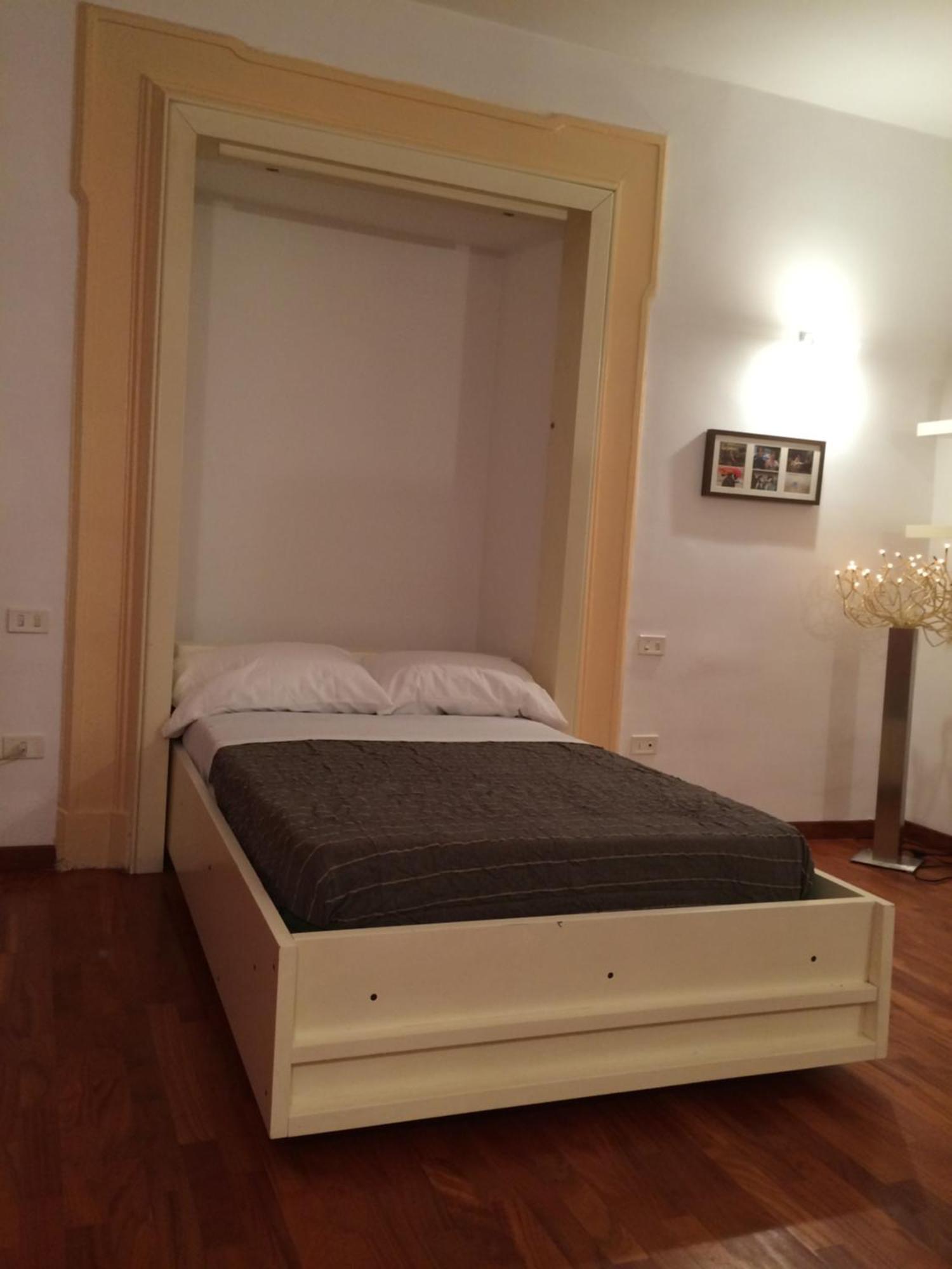 Anni Apartment Chiaia Neapel Exterior foto